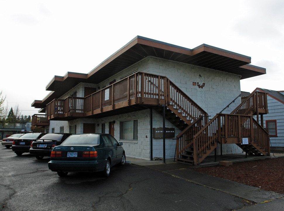 1647 Mill St in Eugene, OR - Foto de edificio