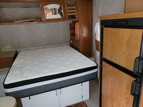 446 Co Rd 90B in Gonzales, TX - Building Photo - Building Photo