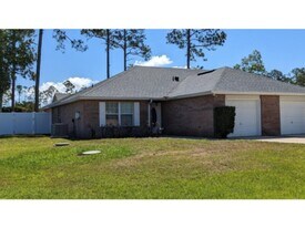 11 Zoeller Ct in Palm Coast, FL - Building Photo