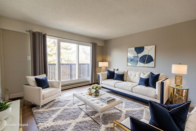 2501 Apartments in Calgary, AB - Building Photo - Building Photo