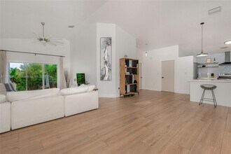 19871 SW 3rd Pl in Pembroke Pines, FL - Building Photo - Building Photo