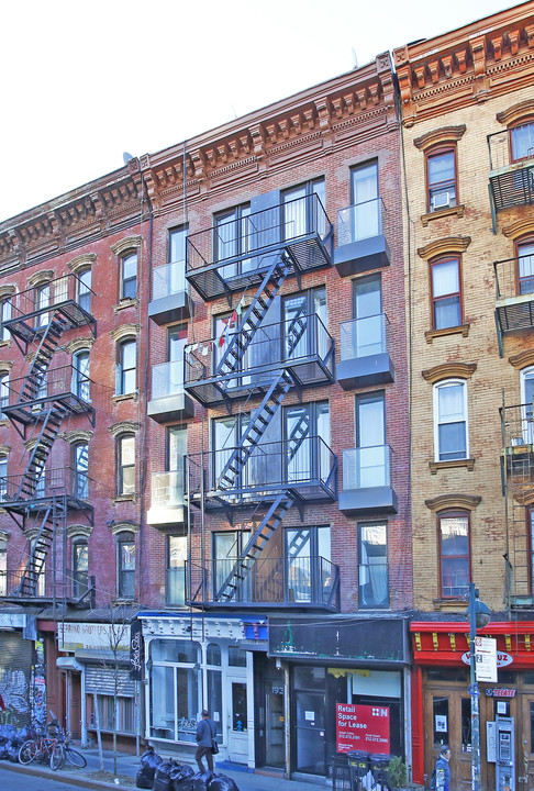 193 Bedford Ave in Brooklyn, NY - Building Photo