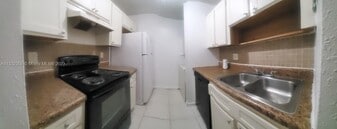 10080 Twin Lakes Dr, Unit 10080