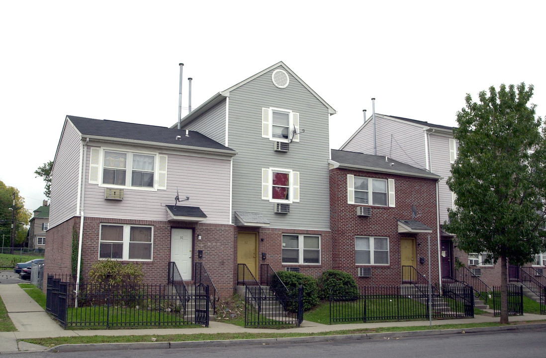 1-39 Ridgewood Ave in Newark, NJ - Building Photo