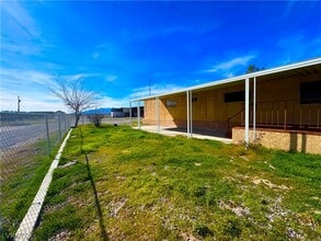 141 Wilson Rd in Pahrump, NV - Building Photo - Building Photo