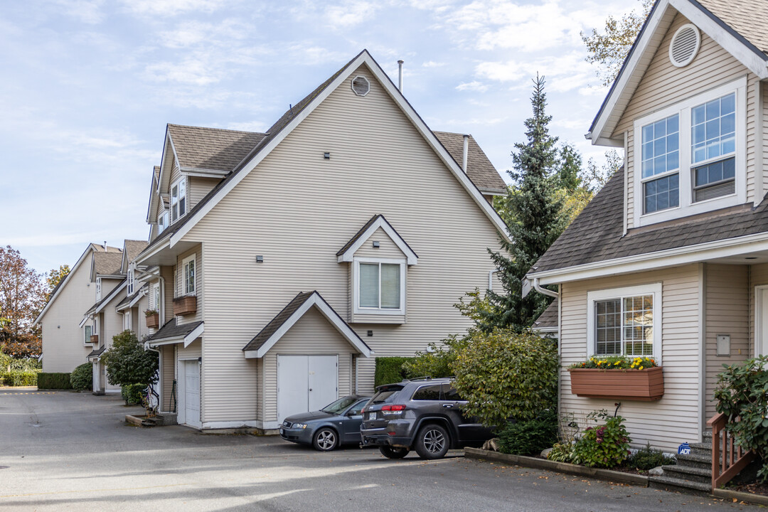 19948 Willoughby Way in Langley, BC - Building Photo