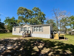 11739 E Old Oak Trail in Willis, TX - Building Photo - Building Photo