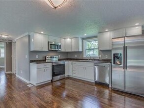 211 Nix Dr in Madison, TN - Building Photo - Building Photo