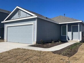 141 Basalt Dr in Maxwell, TX - Building Photo - Building Photo