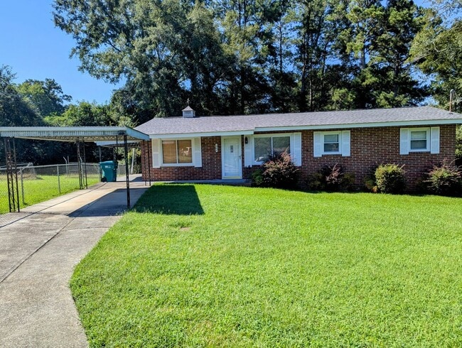 property at 201 Magnolia Cir