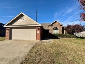 1904 SW Ashbury St in Bentonville, AR - Building Photo - Building Photo