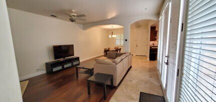 2043 Catalina Dr in Davis, CA - Building Photo - Building Photo