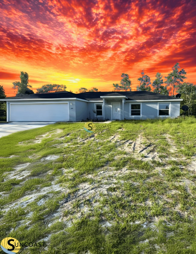 property at 17927 SW 32nd Cir