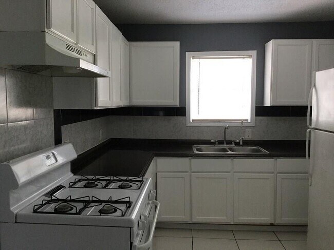 5619 Eskridge St photo'
