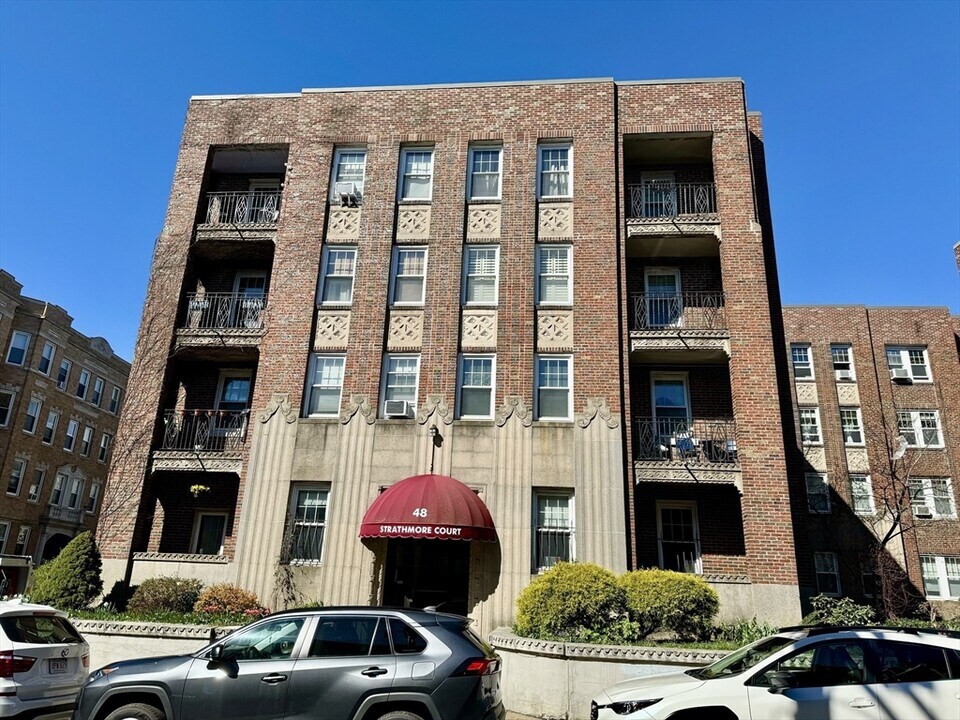 48 Strathmore Rd, Unit 1 in Boston, MA - Building Photo