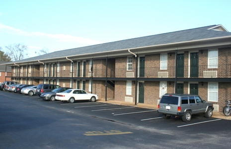 Neill House Apartments in Auburn, AL - Building Photo - Building Photo