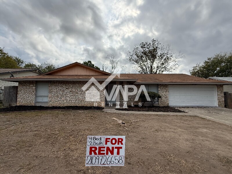 11154 El Sendero St in San Antonio, TX - Building Photo