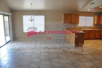 13319 W Redfield Rd in Surprise, AZ - Building Photo - Building Photo