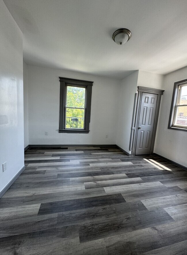 95 Grant Ave in Jersey City, NJ - Building Photo - Building Photo