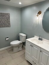 9120 Telfair Ave, Unit #15 in Sun Valley, CA - Building Photo - Building Photo