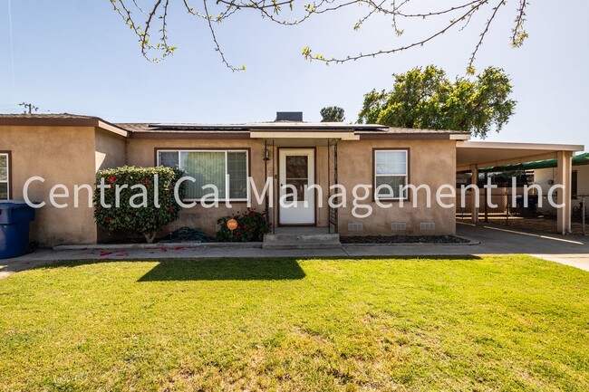 627 Hood Dr in Bakersfield, CA - Building Photo - Building Photo