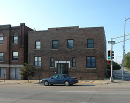 2409 Harney St Apartamentos