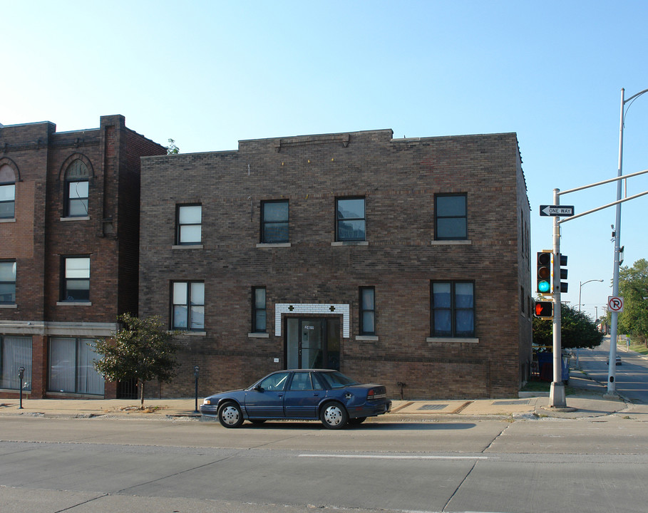 2409 Harney St in Omaha, NE - Foto de edificio