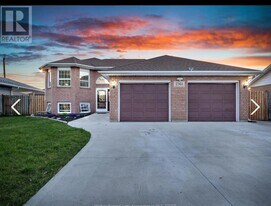 2361 Randolph Av in Windsor, ON - Building Photo