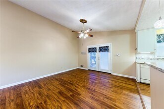 4161 W Pointe Dr NW in Kennesaw, GA - Foto de edificio - Building Photo