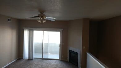 18493 E Kepner Pl, Unit 208 in Aurora, CO - Building Photo - Building Photo