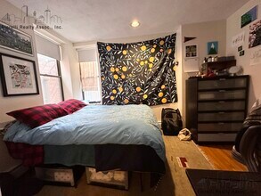 40 Lewis St, Unit 2 in Boston, MA - Building Photo - Building Photo