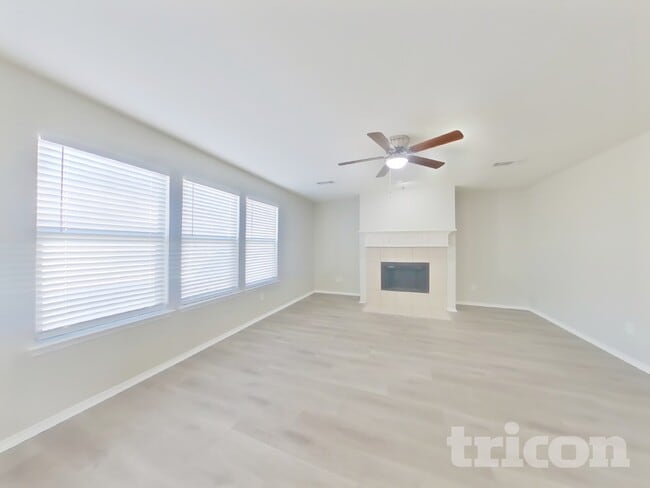 5033 Meridian Ln in Fort Worth, TX - Building Photo - Building Photo