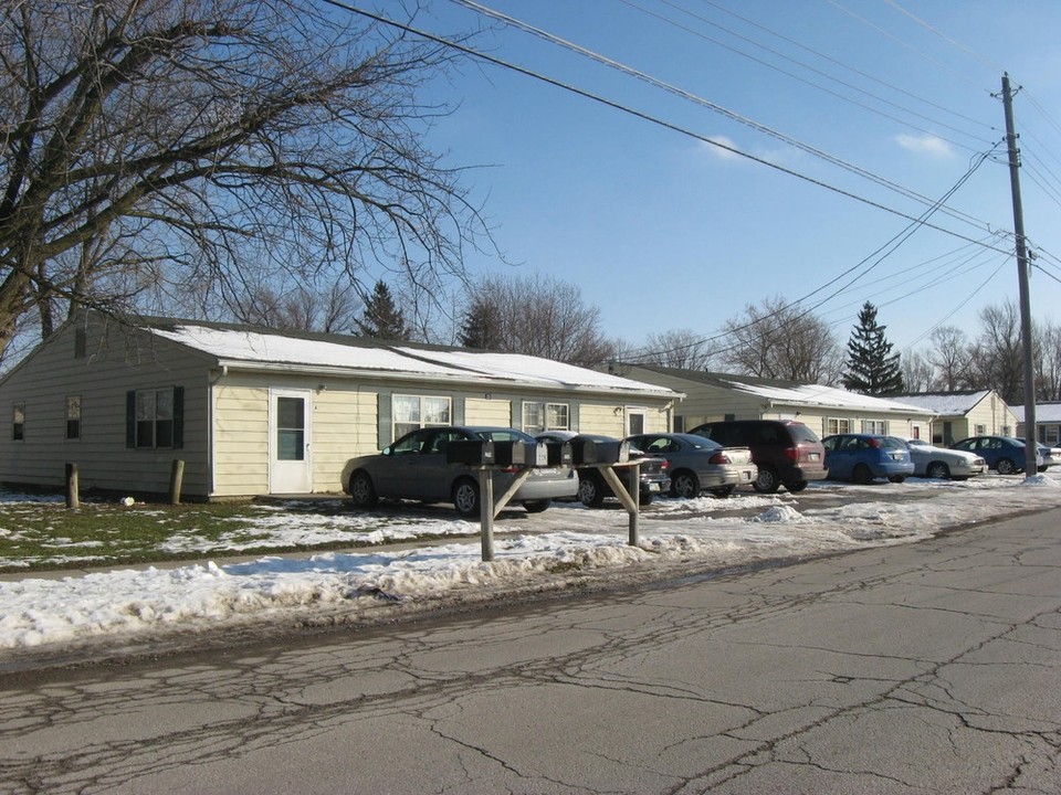 12-24 Ontario St in Norwalk, OH - Building Photo