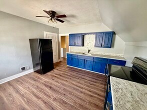 86 Maplewood Ave in Gloucester, MA - Building Photo - Building Photo