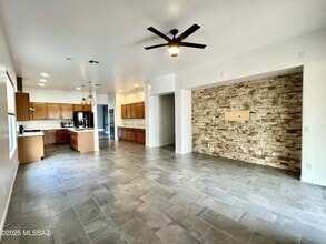 13743 N High Mountain View Pl in Tucson, AZ - Building Photo - Building Photo