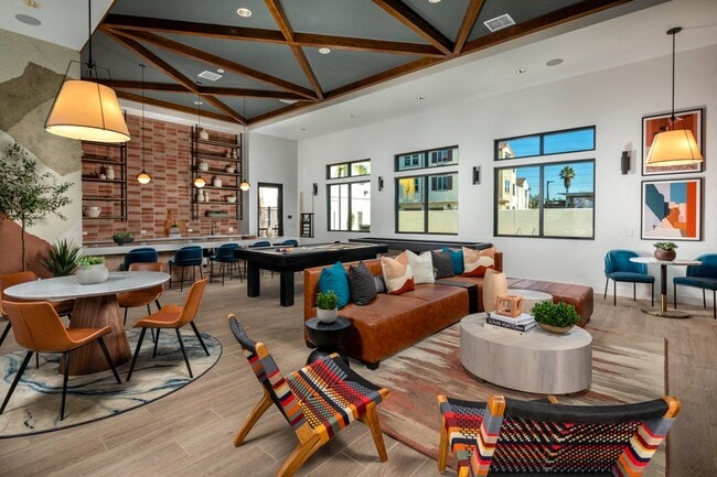 The Hawthorne in Riverside, CA - Foto de edificio - Building Photo