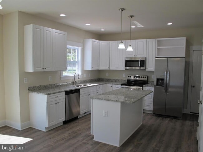 43 Lee St in Montross, VA - Building Photo - Building Photo