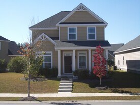224 Clearwater Cir in Port Wentworth, GA - Building Photo