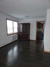 6146 N Melvina Ave in Chicago, IL - Building Photo - Building Photo