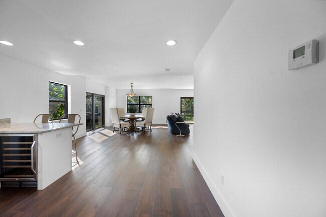 13388 Polo Rd W in Wellington, FL - Building Photo - Building Photo