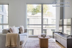 3 Tingey Sq SE, Unit FL6-ID976 in Washington, DC - Building Photo