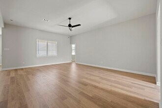 3117 Banyan Dr in Santa Fe, TX - Building Photo - Building Photo