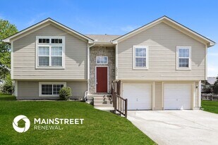 12210 E 56th Terrace in Kansas City, MO - Building Photo