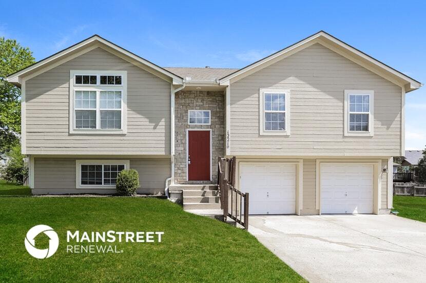 12210 E 56th Terrace in Kansas City, MO - Building Photo