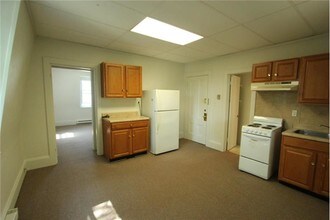 70 Emmons St-Unit -A in Franklin, MA - Building Photo - Building Photo