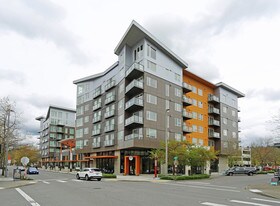 Bell River Trail in Redmond, WA - Building Photo