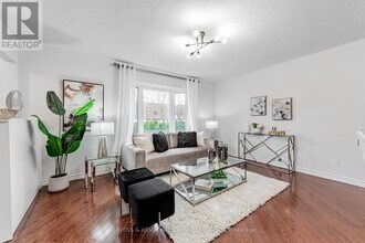 188 Springhead Gardens in Richmond Hill, ON - Building Photo - Building Photo