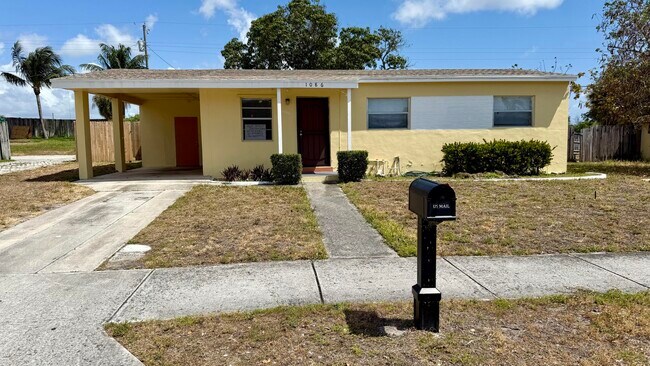 property at 1086 W 27th St