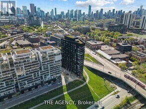 51-651 Trolley Cres in Toronto, ON - Building Photo - Building Photo