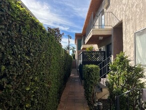 3359 Mentone Ave, Unit 8 in Los Angeles, CA - Building Photo - Building Photo